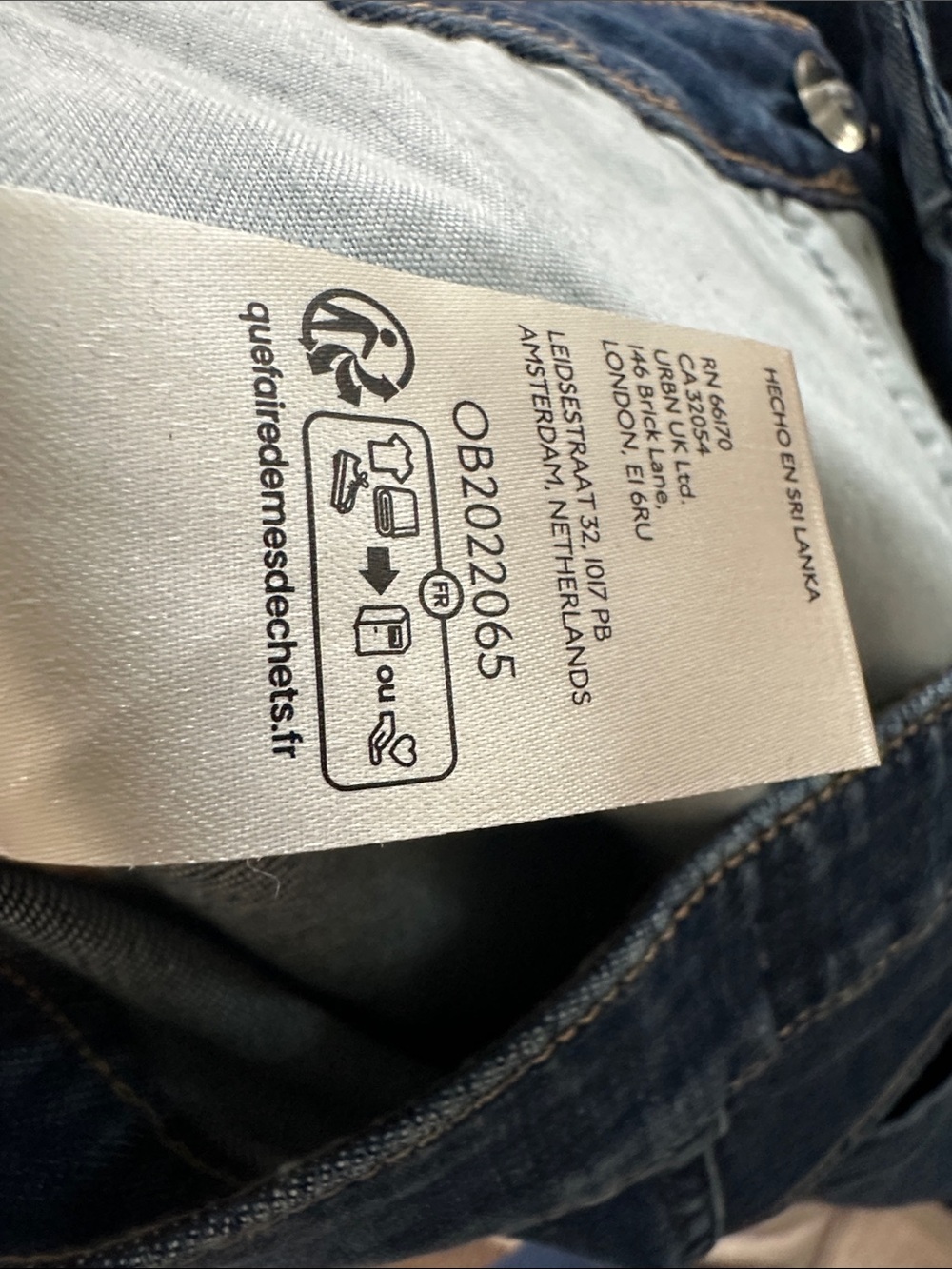 Pilcro Wide-Leg High-Rise Dark Blue Jeans - Picture 13 of 16